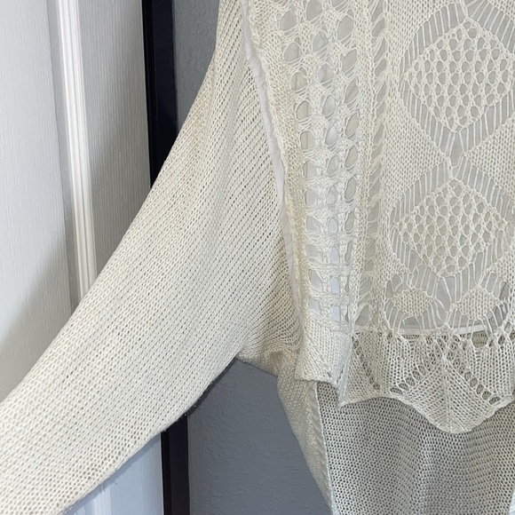 COPY - Blu pepper sweater size Medium - Picture 6 of 9